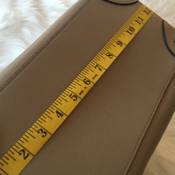 Celine Mini - Picture 6 of 8